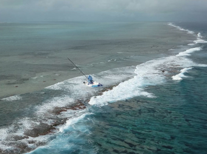 On Saturday, November 29, Team Vestas Wind«s boat grounded on the Cargados Carajos Shoals, Mauritius, in the Indian Ocean. Fortunately, no one has been injured.